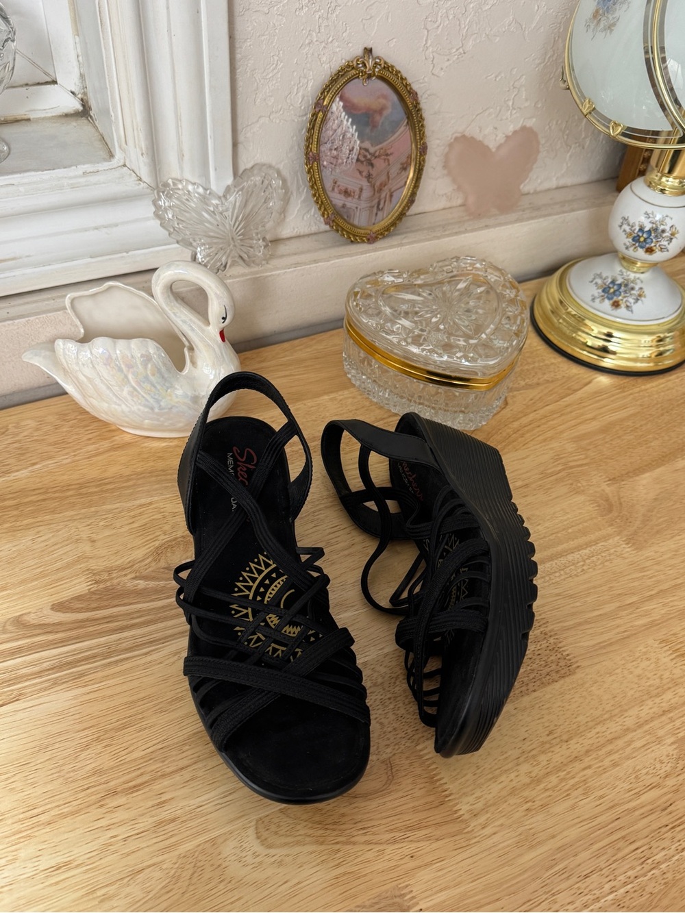 🖤 Skechers Black Strappy Platform Wedge Sandals – Size 8 🖤 - Picture 5 of 15